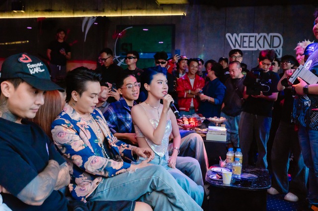 Rapper Pháo đến chúc mừng Ricky Star ra mắt album Đôi chân đi- Ảnh 5.