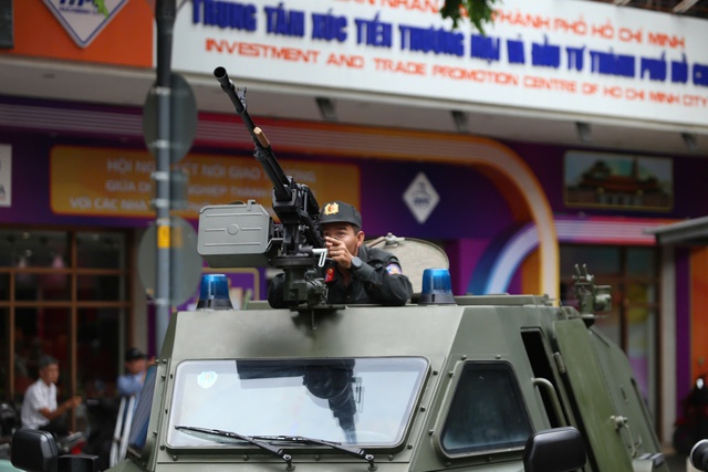 Vietnam police unveil modern combat vehicles, weapons at downtown Ho Chi Minh City exhibit- Ảnh 13. Vietnam police unveil modern combat vehicles, weapons at downtown Ho Chi Minh City exhibit- Ảnh 13.