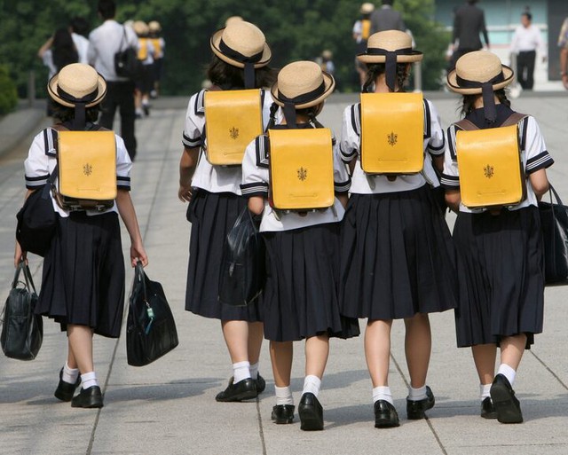 Japan enacts bill to tackle child suicides - Ảnh 1.