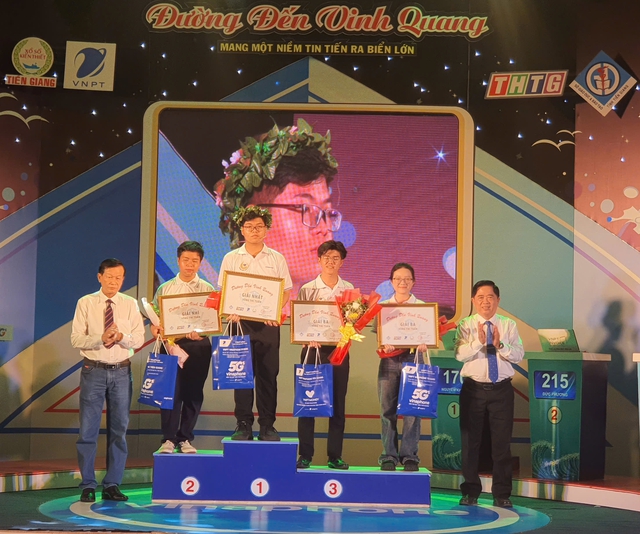 Quán quân Đường đến vinh quang: mê sách lịch sử, thích đến thư viện- Ảnh 1.