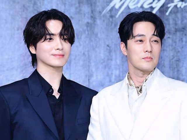 Cặp anh em So Ji Sub và Lee Jun Hyuk đang gây sốt màn ảnh Hàn là ai?- Ảnh 1.