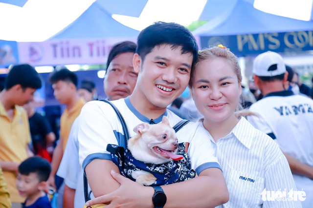 Over 300 dressed-up pets join competition in southern Vietnam - Ảnh 6.