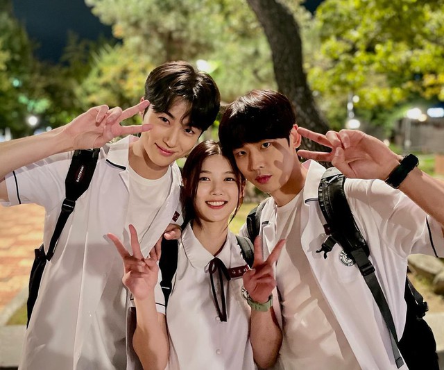 Tham gia live-action Solo leveling, Byeon Woo Seok đang được săn đón thế nào?- Ảnh 2.