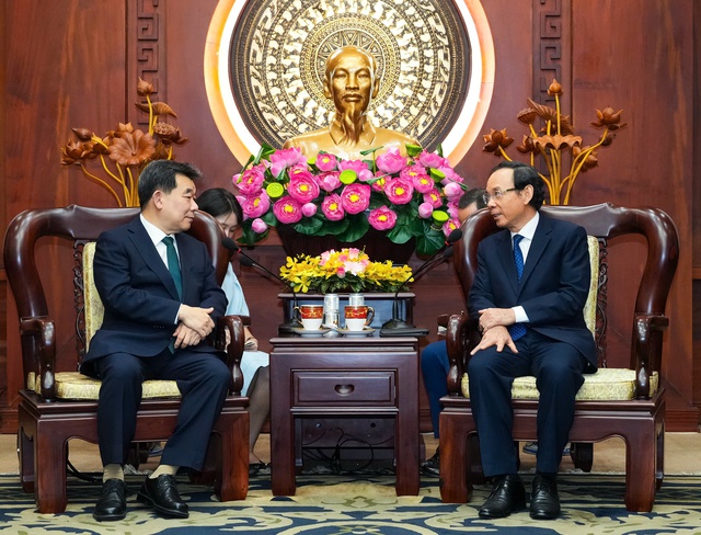 S.Korean consul general pays farewell courtesy visit to Ho Chi Minh City’s Party chief- Ảnh 1.
