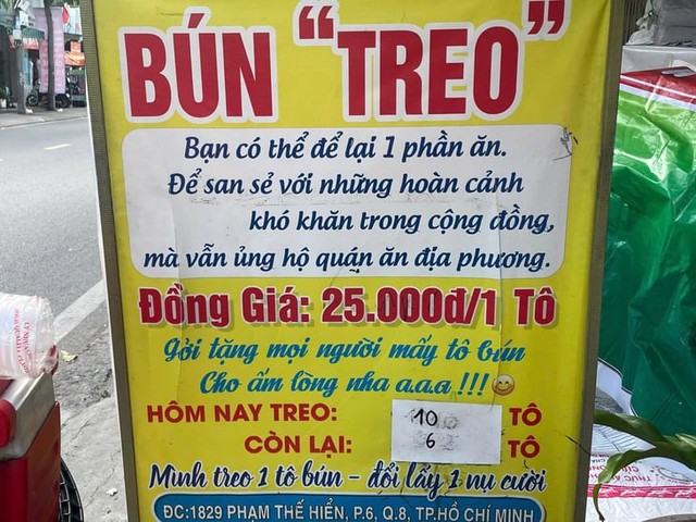 Suspended noodle portions warm both stomachs and hearts in Ho Chi Minh City- Ảnh 3. Suspended noodle portions warm both stomachs and hearts in Ho Chi Minh City- Ảnh 3.