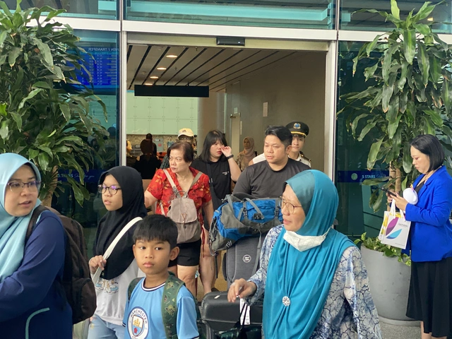 Record flights, full hotels ahead of Da Nang int'l fireworks finale - Ảnh 1. Record flights, full hotels ahead of Da Nang int'l fireworks finale - Ảnh 1.