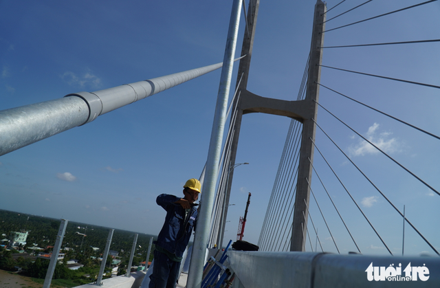 Bridge project in southern Vietnam to finish early, cut costs by half - Ảnh 2.