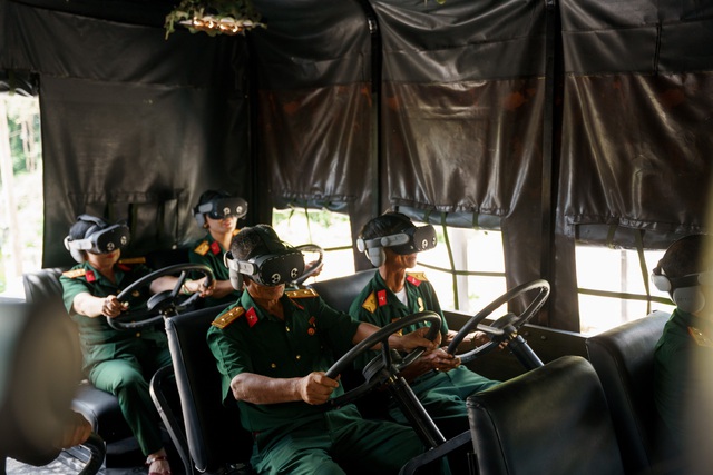 A cavern, a corridor through time: Rediscovering Vietnam’s secret war chambers- Ảnh 8. A cavern, a corridor through time: Rediscovering Vietnam’s secret war chambers- Ảnh 8.