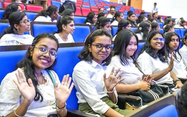 Indian doctors to pursue medical master’s degrees in Vietnam - Ảnh 1.