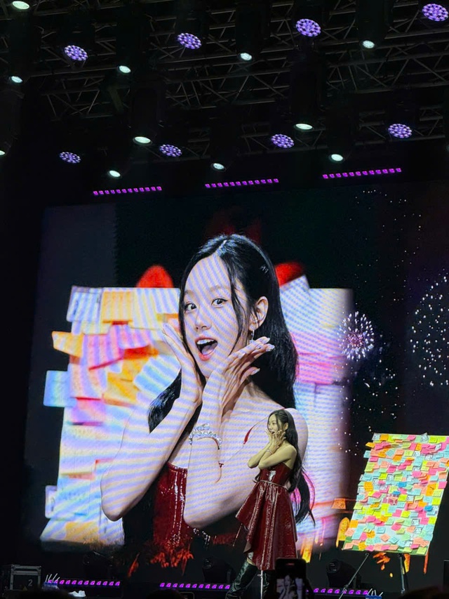 Hyeri 'cực cháy' cùng fan Việt trong fan meeting đầu tiên tại TP.HCM - Ảnh 3.