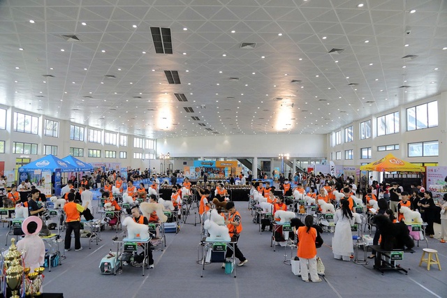 Hundreds of rare dogs, ‘cat beauties’ gather in Da Nang for central Vietnam’s first pet contest - Ảnh 5. Hundreds of rare dogs, ‘cat beauties’ gather in Da Nang for central Vietnam’s first pet contest - Ảnh 4.