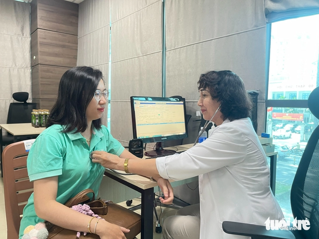30 blood donations by age of 30: A choice to save lives in Vietnam- Ảnh 3. 30 blood donations by age of 30: A choice to save lives in Vietnam- Ảnh 3.