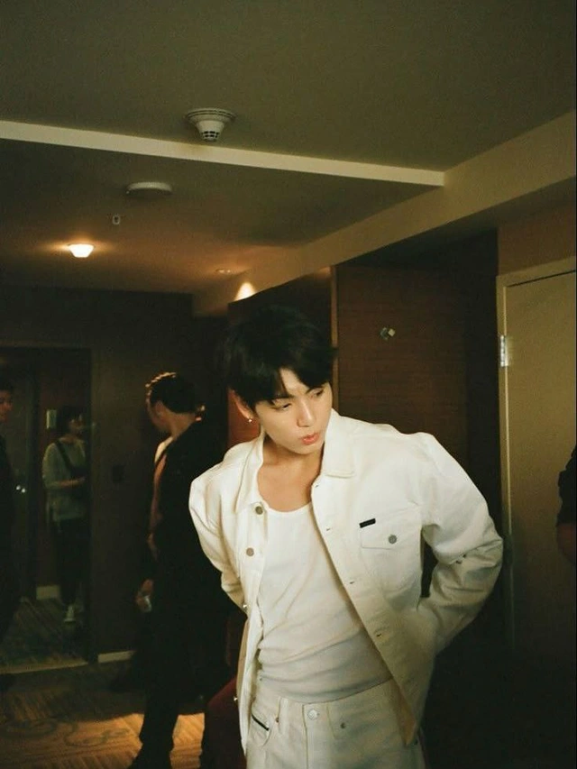 Jungkook có bài hát giữ top Billboard hơn 100 tuần - Ảnh 2.