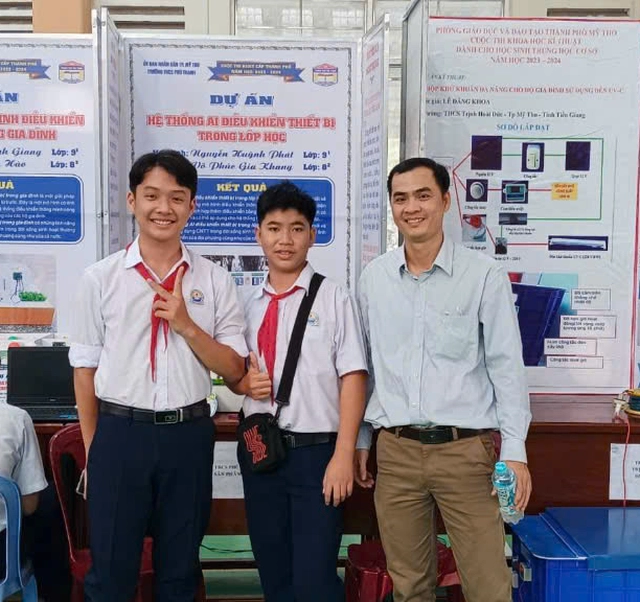 Thủ khoa lớp chuyên vật lý Trường THPT chuyên Tiền Giang: mê chế mạch điện, xem anime- Ảnh 7.