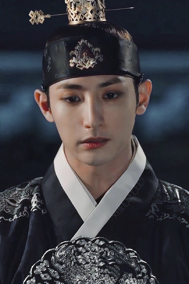 Nhan sắc Lee Soo Hyuk cỡ nào mà chuyên trị vai mỹ nam vô thực? - Ảnh 2.