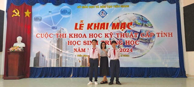 Thủ khoa lớp chuyên vật lý Trường THPT chuyên Tiền Giang: mê chế mạch điện, xem anime- Ảnh 2.