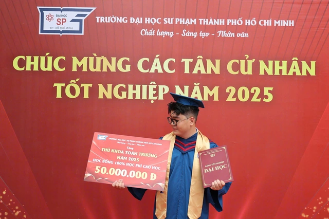 Thủ khoa kép Trường đại học Sư phạm TP.HCM tốt nghiệp với GPA gần tuyệt đối- Ảnh 5.
