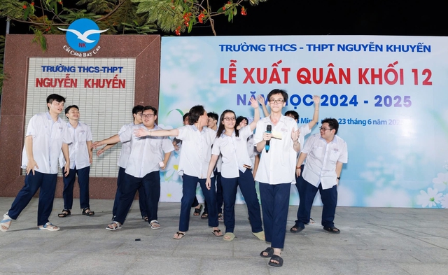 Thủ khoa khối B00 toàn quốc là học sinh Trường THCS - THPT Nguyễn Khuyến - Ảnh 4.