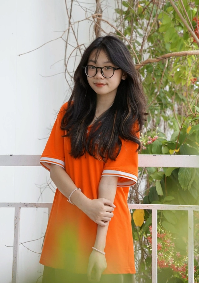 Cô bạn Cần Thơ “đa-zi-năng” tiết lộ bí quyết đạt 9,75 điểm môn văn - Ảnh 1.