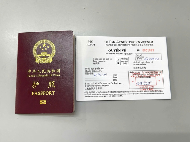 Vietnam Railways expands sales of train tickets for Vietnam-China route- Ảnh 1.