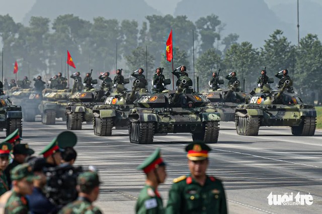 Modern tanks, missiles, UAVs to be showcased in Vietnam’s National Day military parade- Ảnh 1.