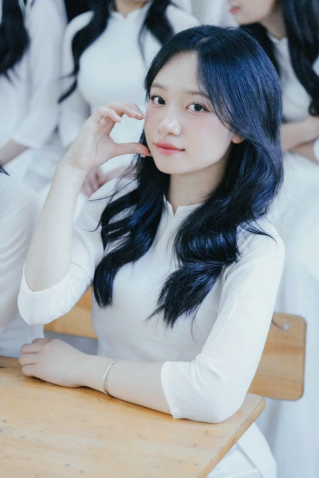 Nữ sinh Hà Nội đạt 9,75 điểm môn văn từng trượt học sinh giỏi thành phố- Ảnh 1.