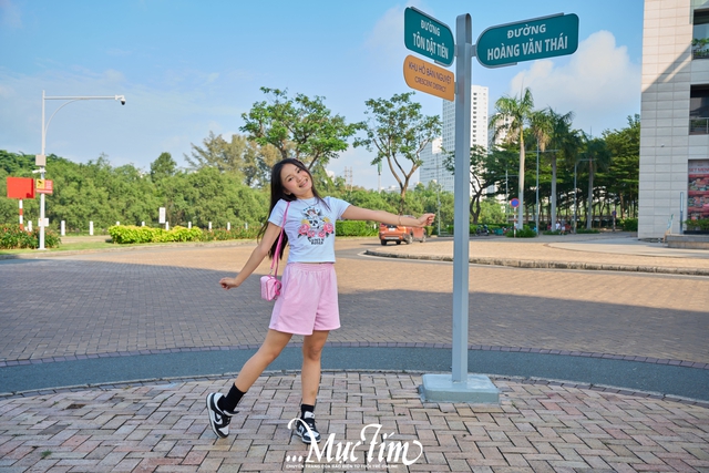 Vui chơi hè chưa biết mặc gì, thử ngay 7 outfit vừa lạ vừa quen này - Ảnh 2.