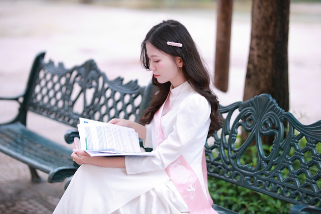 Nữ sinh Nghệ An đạt á khoa khối C00 toàn quốc: Khát vọng về bản ‘gieo chữ’  - Ảnh 5.
