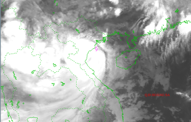 Heavy rains expected as Tropical Storm Wipha approaches Vietnam's northern coast - Ảnh 1. Heavy rains expected as Tropical Storm Wipha approaches Vietnam's northern coast - Ảnh 1.