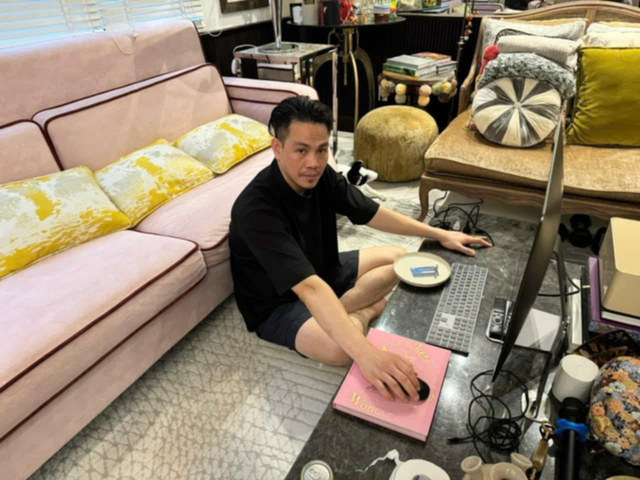 Renowned Vietnamese fashion designer Nguyen Cong Tri arrested in drug scandal- Ảnh 2. Renowned Vietnamese fashion designer Nguyen Cong Tri arrested in drug scandal- Ảnh 2.