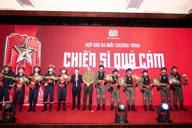Binz, Phan Mạnh Quỳnh ngất xỉu, Mono gặp sự cố khi tham gia Chiến sĩ quả cảm- Ảnh 7.