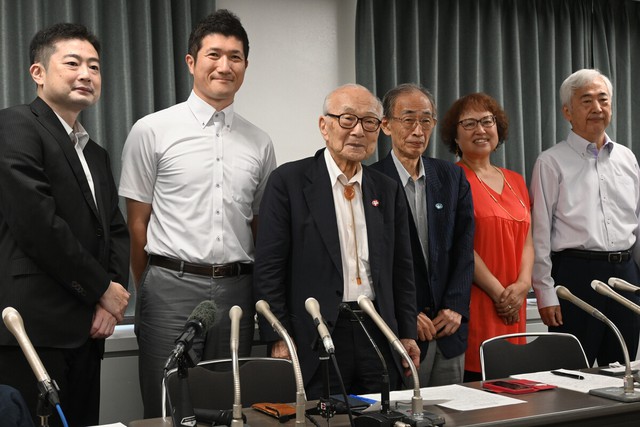 Japanese groups unite for nuclear abolition - Ảnh 1.