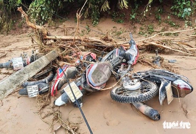 Flooding in Vietnam's Nghe An leaves 3 dead, over 3,200 homes submerged after storm Wipha- Ảnh 10.