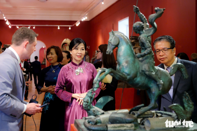 Exhibition in Moscow honors Vietnam-Russia teacher-student relationships - Ảnh 8.