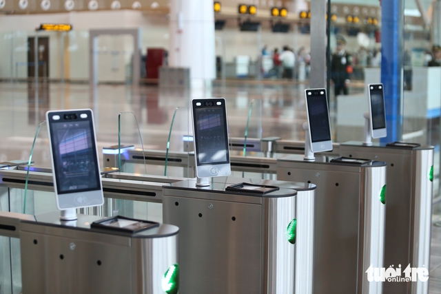 Vietnam trials biometric airport check-in, eliminating need for ID documents - Ảnh 4. Vietnam trials biometric airport check-in, eliminating need for ID documents - Ảnh 4.