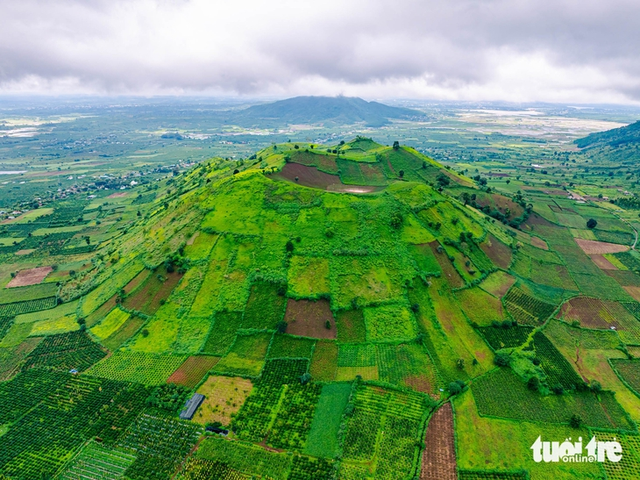 Vietnam’s Gia Lai unveils tourism potential of Chu Dang Ya Volcano- Ảnh 3. Vietnam’s Gia Lai unveils tourism potential of Chu Dang Ya Volcano- Ảnh 3.