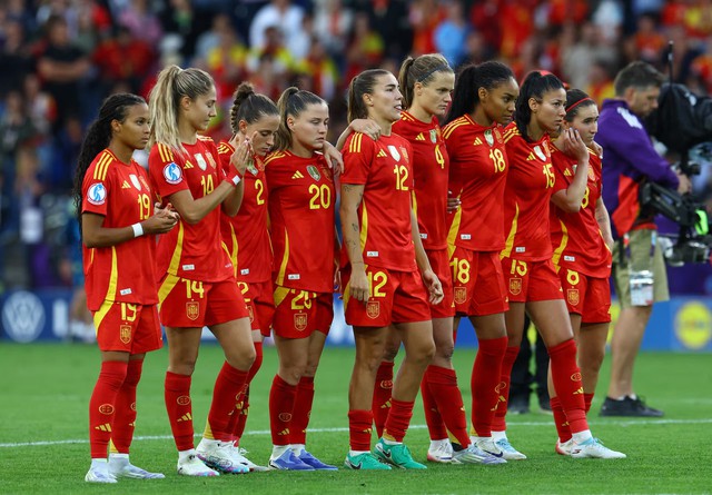 Kelly the hero as England sink Spain in shootout to win Euro 2025 - Ảnh 5. Kelly the hero as England sink Spain in shootout to win Euro 2025 - Ảnh 5.
