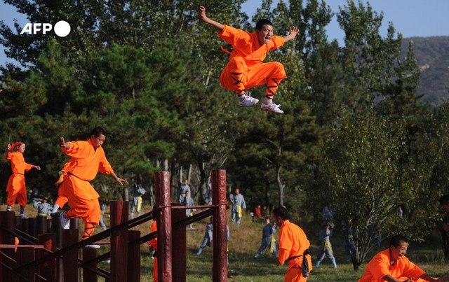 Head of China's Shaolin Temple removed over embezzlement claims- Ảnh 4. Head of China's Shaolin Temple removed over embezzlement claims- Ảnh 4.