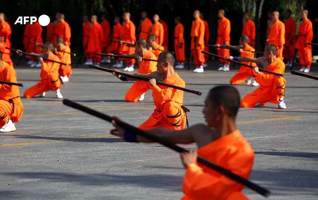 Head of China's Shaolin Temple removed over embezzlement claims- Ảnh 3. Head of China's Shaolin Temple removed over embezzlement claims- Ảnh 3.