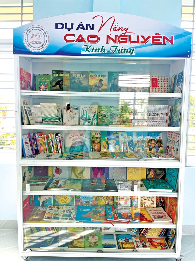 Chiến sĩ Hoa phượng đỏ mang 'nắng' đến cao nguyên - Ảnh 5.
