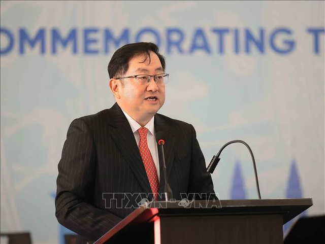Vietnam welcomes ceasefire agreement between Cambodia and Thailand: deputy premier- Ảnh 2. Vietnam welcomes ceasefire agreement between Cambodia and Thailand: deputy premier- Ảnh 2.