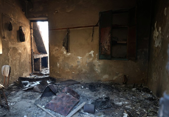 Wildfire on Greek island of Crete scorches forest, forces evacuation of over 1,000- Ảnh 3. Wildfire on Greek island of Crete scorches forest, forces evacuation of over 1,000- Ảnh 3.
