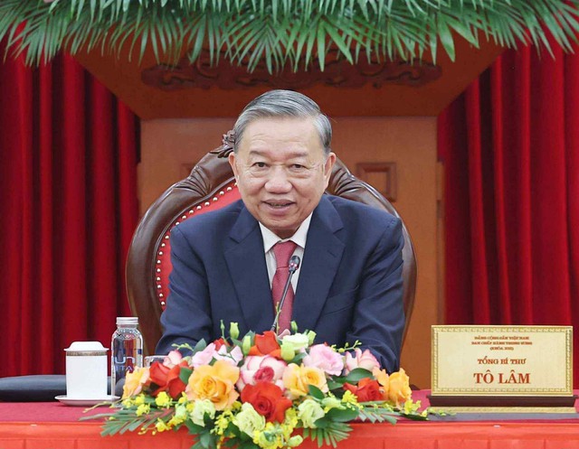 President Trump confirms tariff cuts for Vietnamese goods in phone call with Party chief To Lam - Ảnh 2.