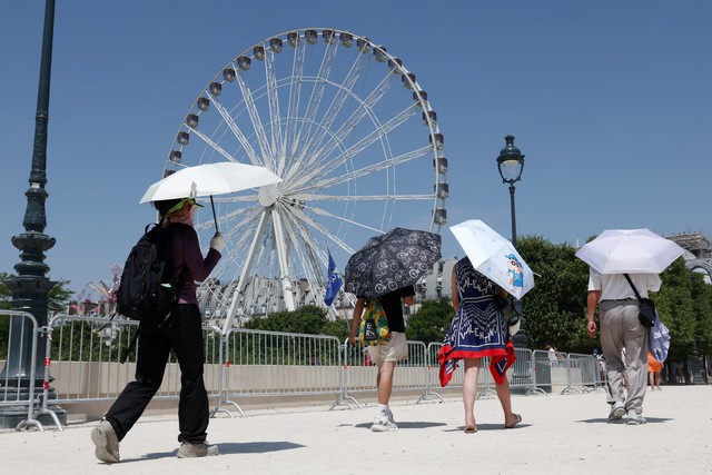 Heatwave across Europe leaves 8 dead as early summer temperatures hit records- Ảnh 3. Heatwave across Europe leaves 8 dead as early summer temperatures hit records- Ảnh 3.