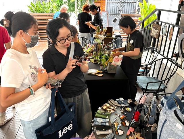 Đổi nhựa, đổi thói quen: Sống xanh dần trở ‘lifestyle’ của giới trẻ - Ảnh 4.
