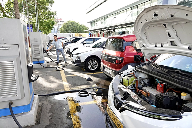 Vietnam’s EV market heats up amid intense competition- Ảnh 1. Vietnam’s EV market heats up amid intense competition- Ảnh 1.