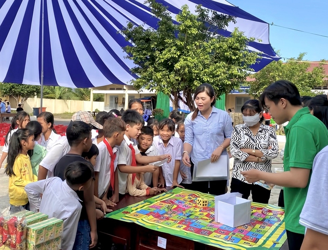 TP.HCM: Hơn 4,5 tỷ đồng chăm lo cho trẻ em trong 6 tháng đầu năm 2025 - Ảnh 3.