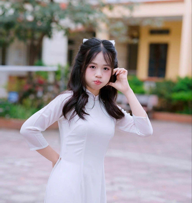 Thủ khoa tuyển sinh 10 Hà Nội - Ảnh 2.