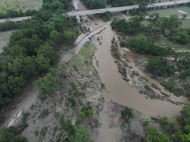 Death toll from Texas floods reaches at least 43; dozens still missing- Ảnh 12.