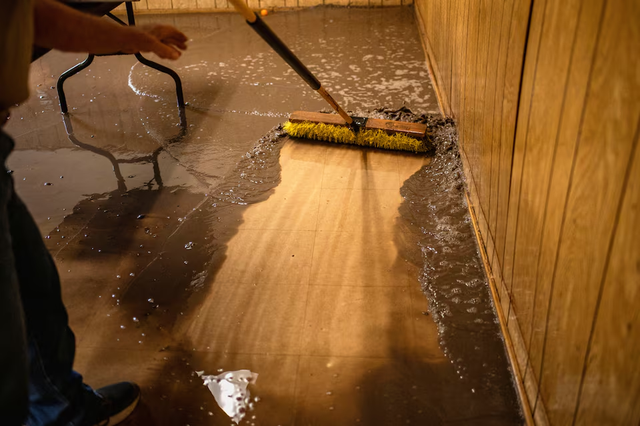 Death toll from Texas floods reaches at least 43; dozens still missing- Ảnh 14.